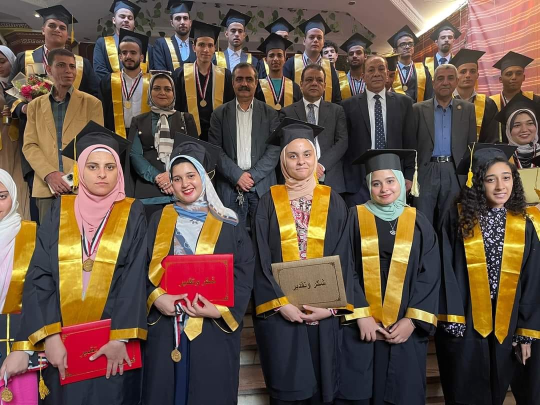 تقيم النقابة حفلها السنوى لتكريم اوائل خريجى كليات العلوم و الحاسبات والمعلومات وابناء العلميين المتفوقين فى الثانوية العامة