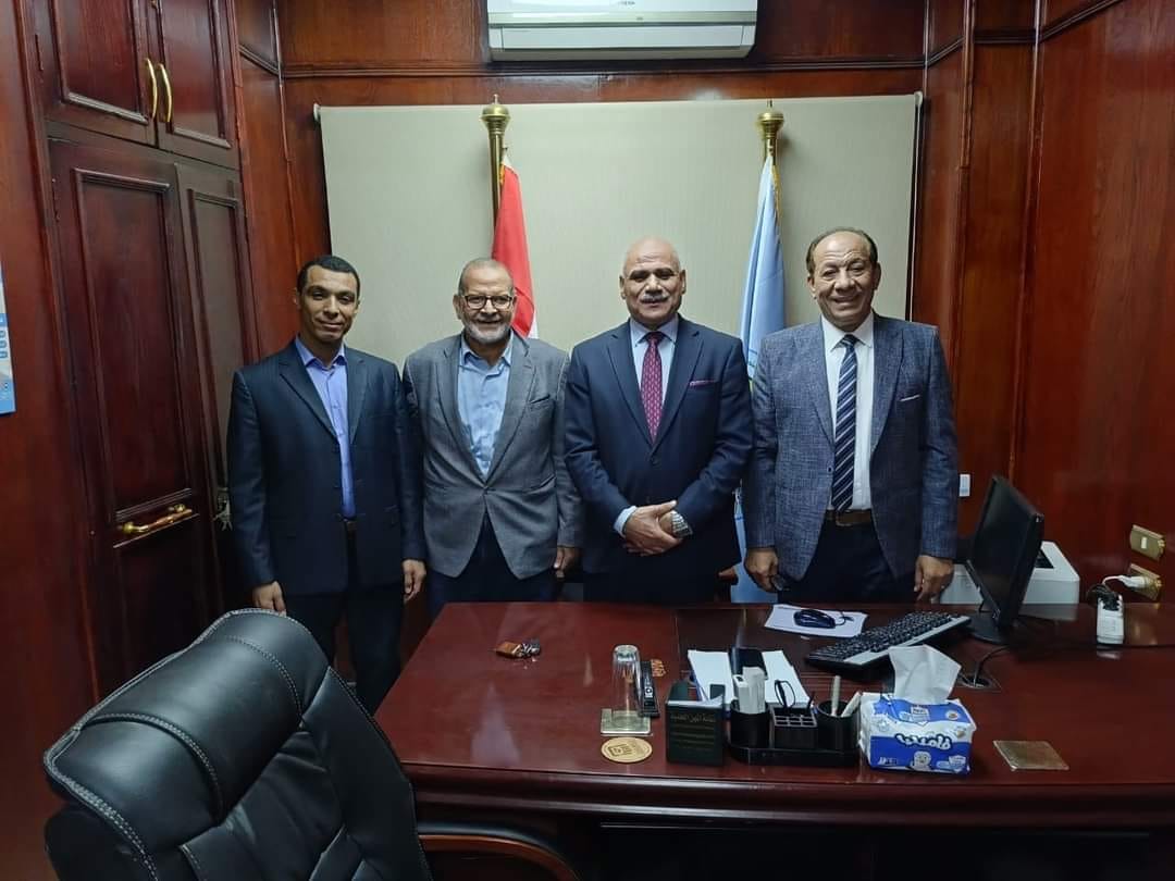 زيارة اللجنة العلمية لفرع قنا ..